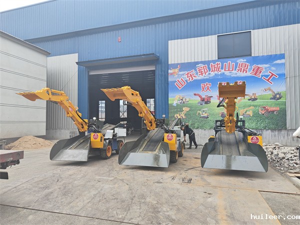 轮式皮带式挖掘式装载机